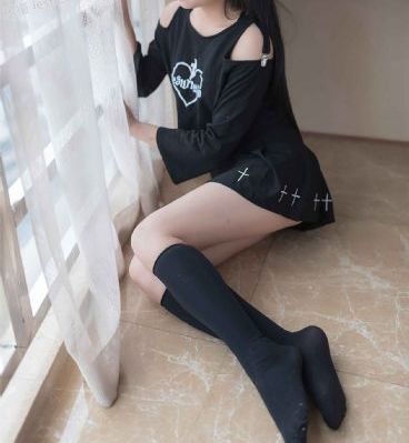 龙泽梦拉_十万网红美女美酱