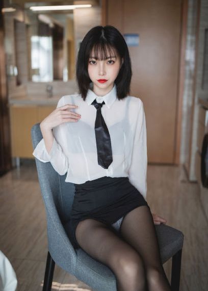 朋友的娇妻_粤语中字在线观看