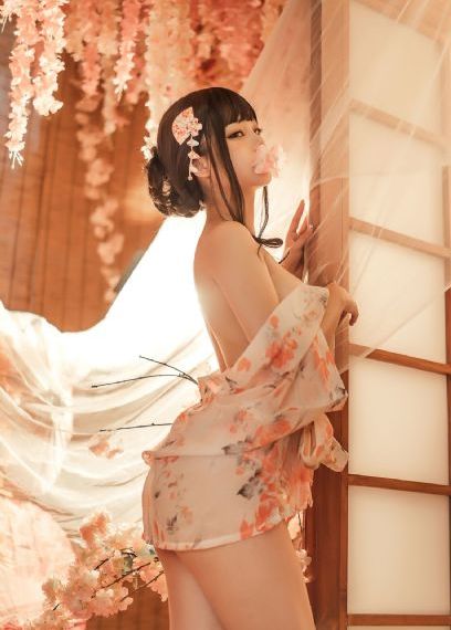 黑丝美女被爆操_剧情片在线播放观看