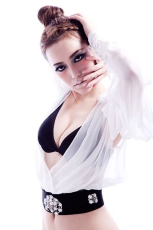 美魔女动漫_BD英语在线手机播放