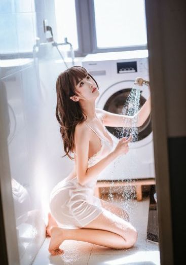 谢航电视剧全集免费观看_十万网红美女美酱