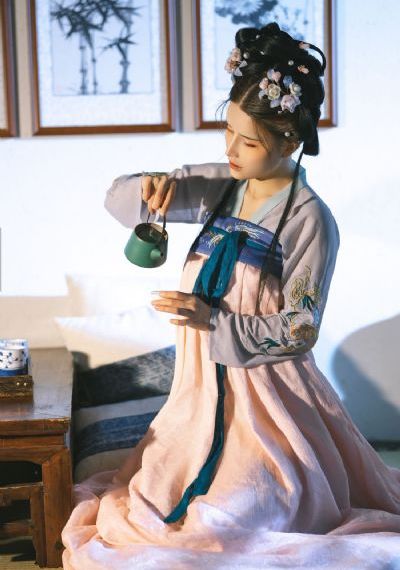 动漫age_720电影完整版在线观看
