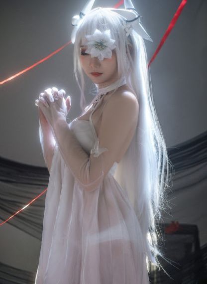 性初体验在线播放_720迅雷电影在线