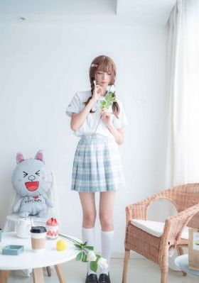裸体吃奶玩乳60分钟视频_超清在线观看